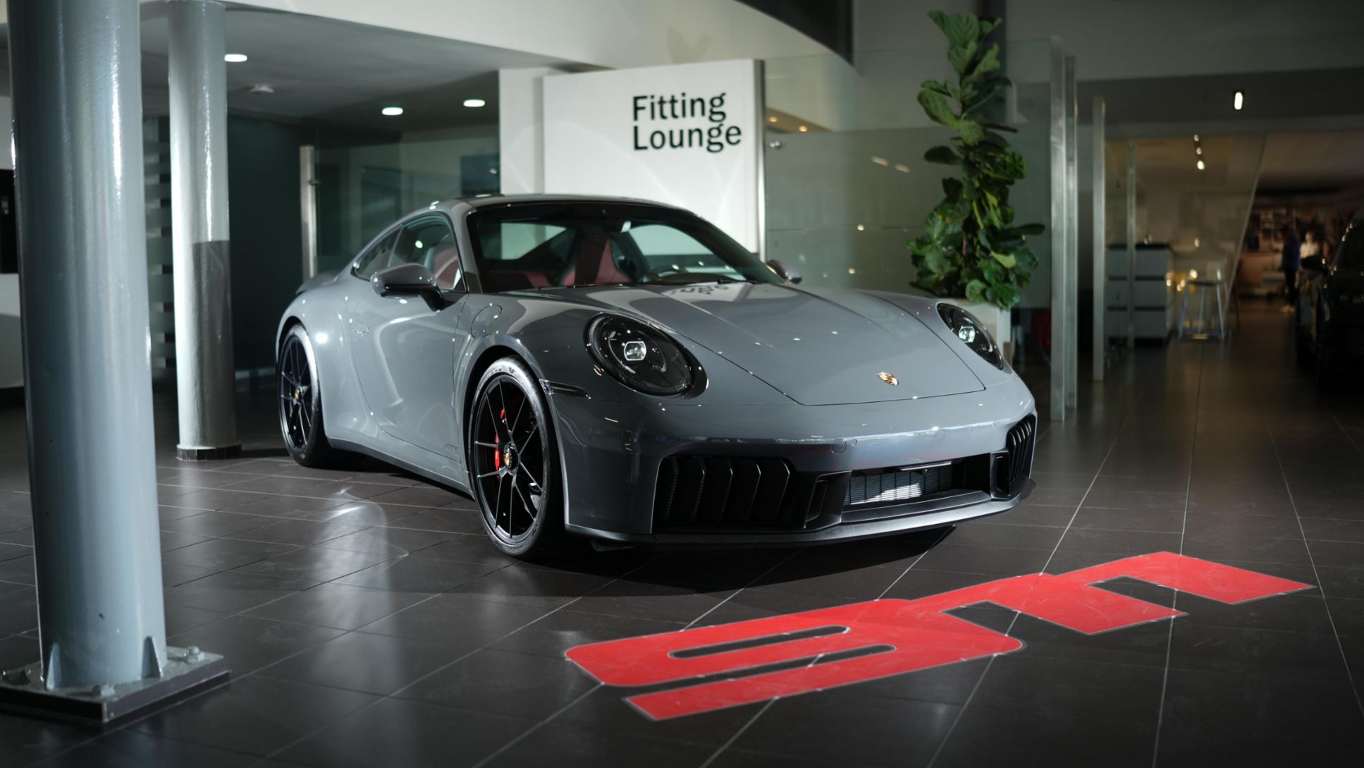 Porsche 911 Carrera GTS. Porsche Center Santo Domingo, República Dominicana, 2025, Porsche AG