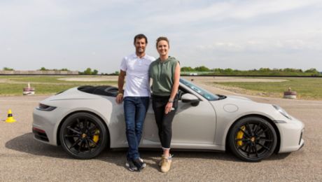 Fahrstunde im 911 Cabriolet für Elina Svitolina