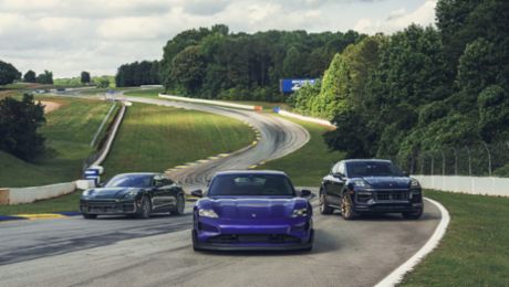 Panamera Turbo S E-Hybrid and Cayenne Turbo GT Set Lap Records at Road Atlanta