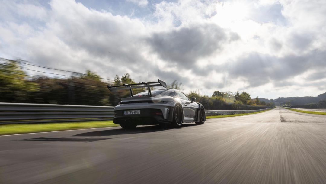 El Porsche 911 GT3 RS marca 6:49.328 minutos en Nürburgring Nordschleife