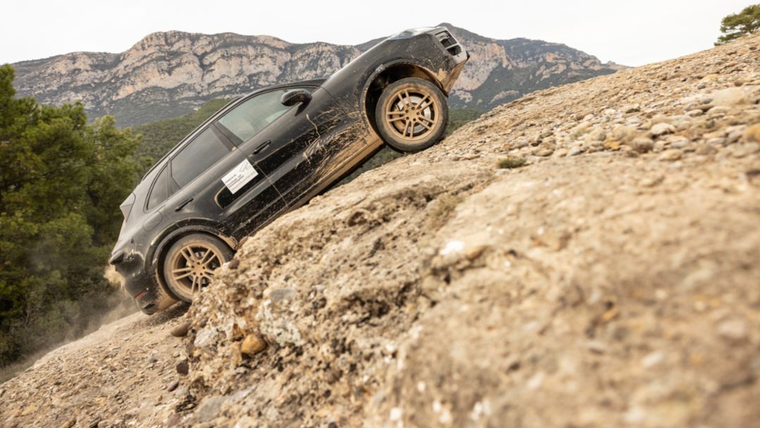 Testování nového Porsche Cayenne jde do cílové rovinky