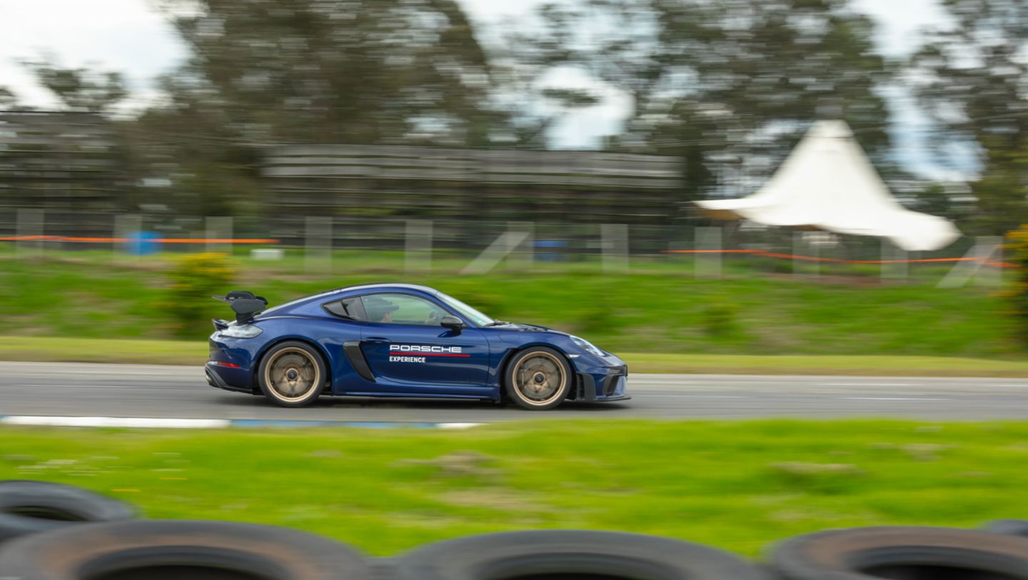 718 GT4 RS, Porsche World Road Show, Colombia, 2025, Porsche AG