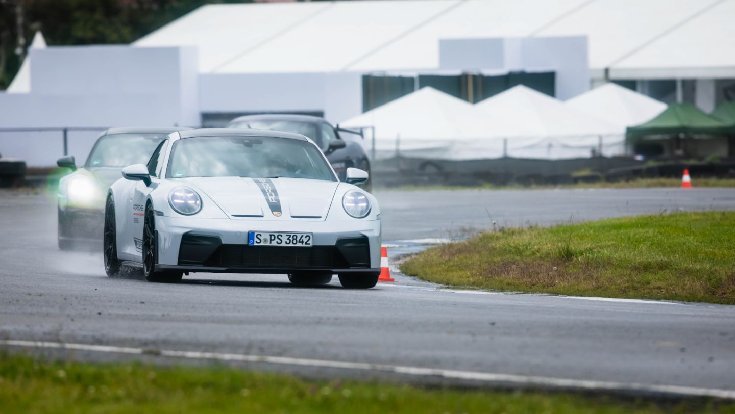 911 GT3 Touring, Porsche World Road Show, Colombia, 2025, Porsche AG