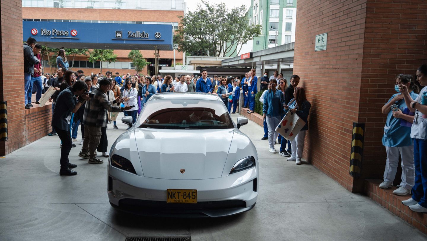 En Colombia, el pequeño Christian logró convertirse en una superestrella por un día gracias a la colaboración entre Porsche AG y Make-A-Wish.