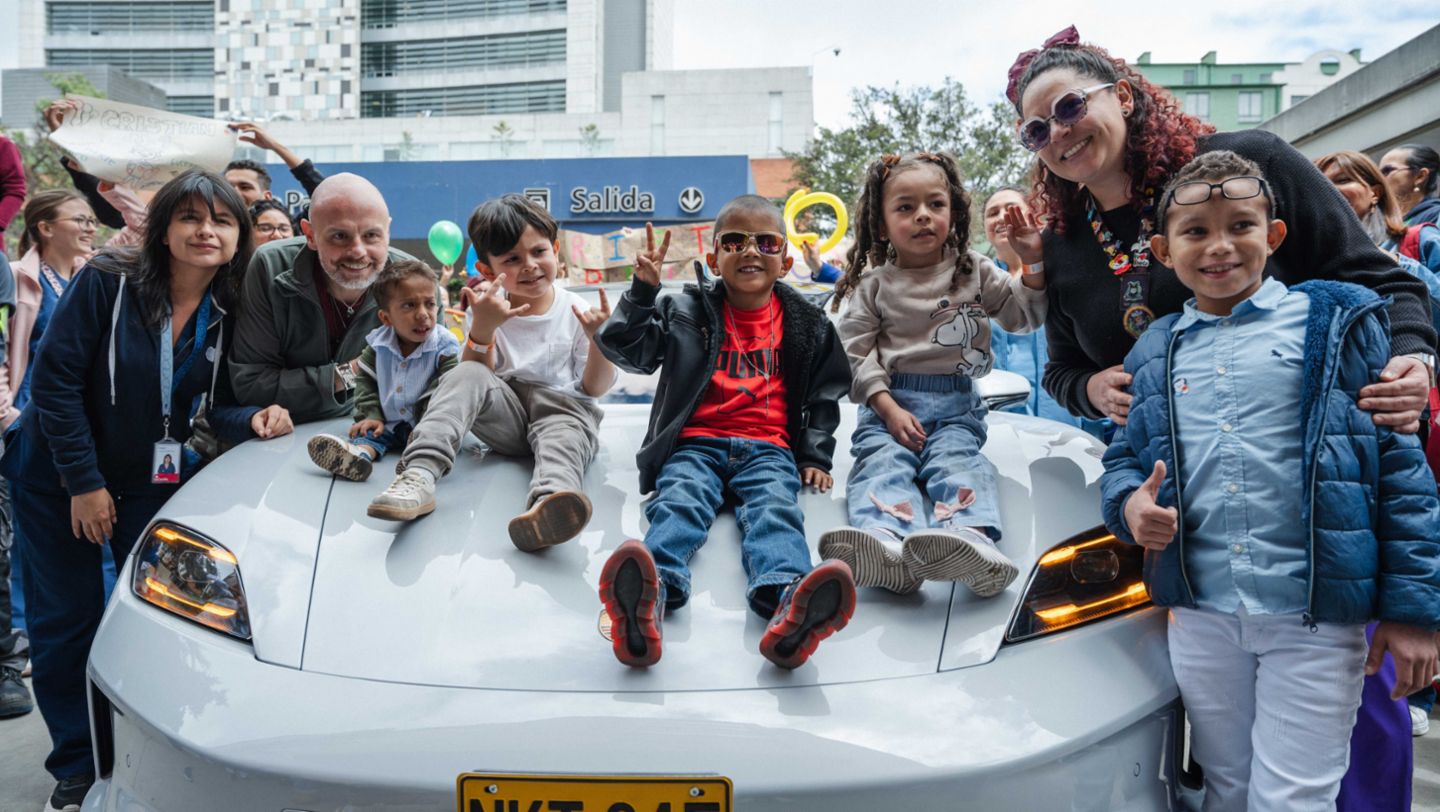 En Colombia, el pequeño Christian logró convertirse en una superestrella por un día gracias a la colaboración entre Porsche AG y Make-A-Wish.