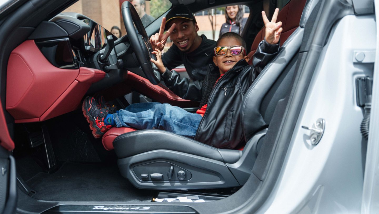 En Colombia, el pequeño Christian logró convertirse en una superestrella por un día gracias a la colaboración entre Porsche AG y Make-A-Wish.