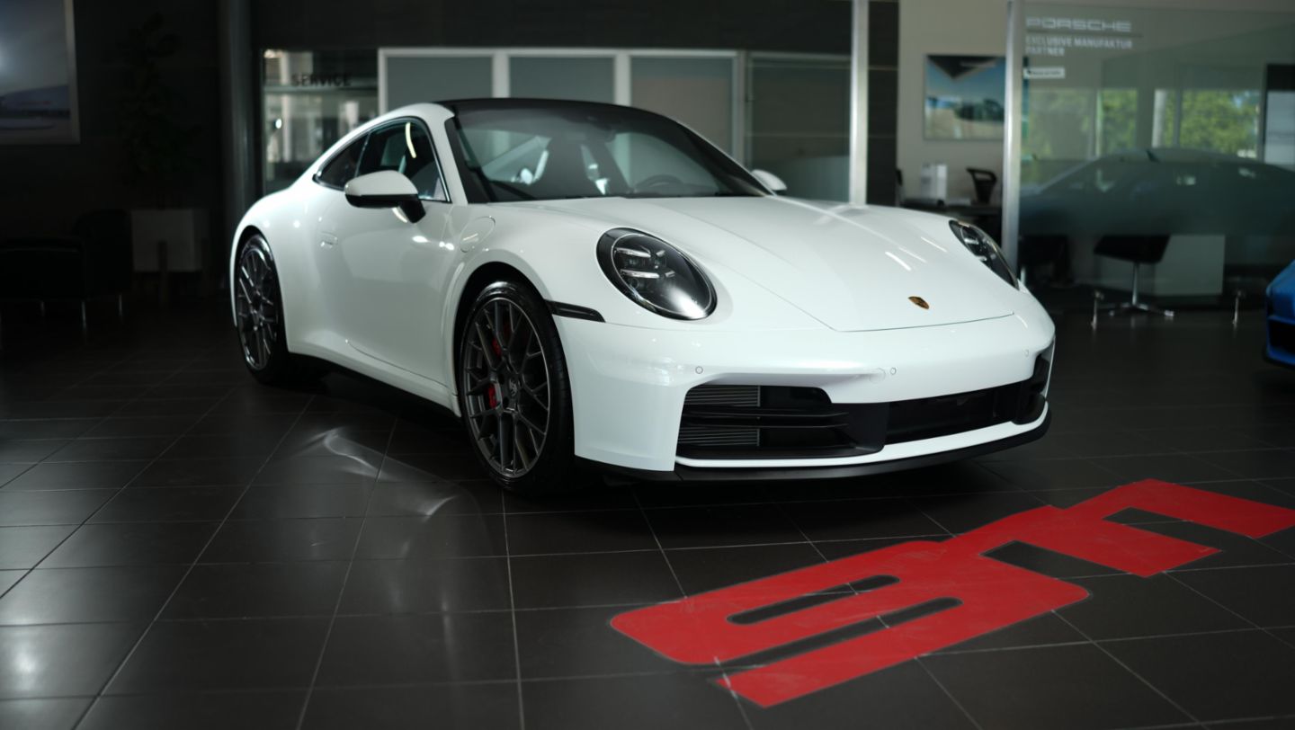 Porsche 911 Carrera S. Porsche Center Santo Domingo, República Dominicana, 2025, Porsche AG