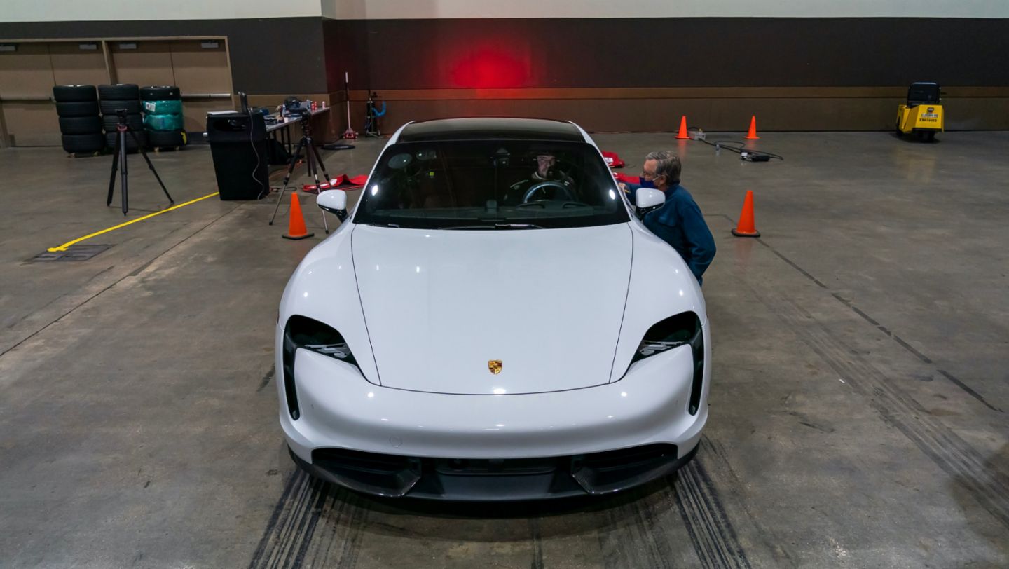 Taycan Turbo S, 2021, Porsche AG