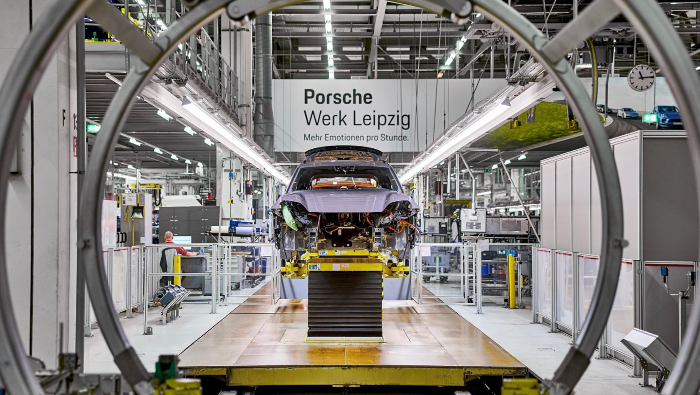 Montage, Porsche Werk Leipzig, 2024, Porsche AG