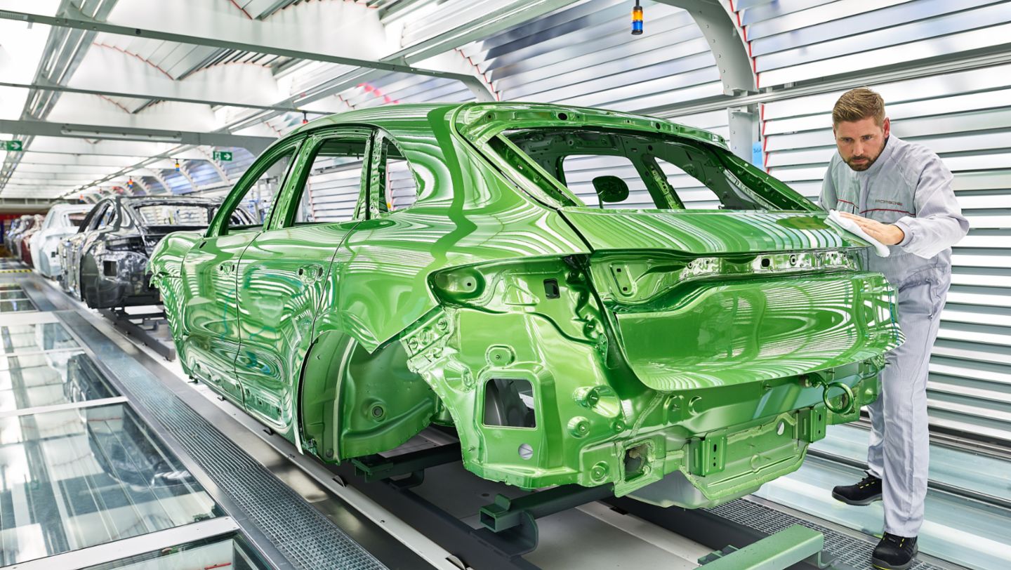Macan, Finish-Tunnel Lackiererei, Leipzig, 2019, Porsche Leipzig GmbH