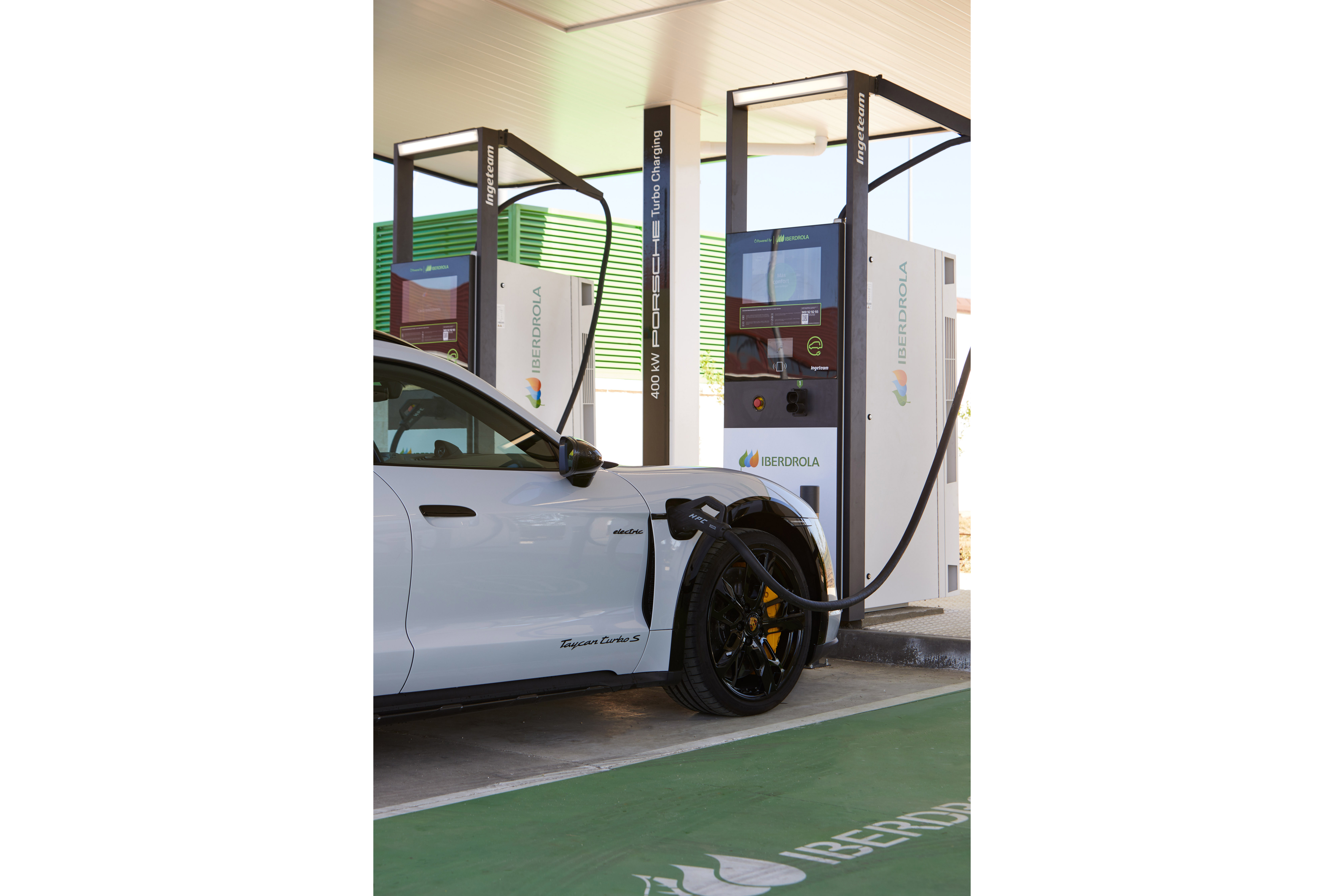 Inauguración estación Iberdrola en Salamanca, Porsche Taycan, 2023, Porsche AG